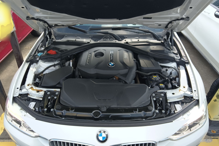 宝马3系 2018款 320Li 时尚型机舱底盘24