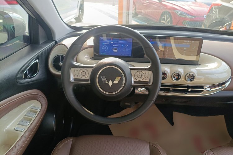 五菱汽车 五菱缤果 2023款 333km 悦享+款中控内饰13