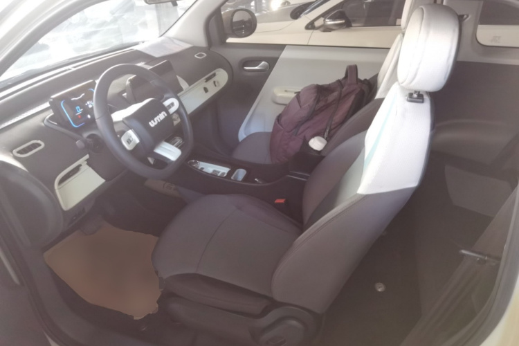 长安启源 长安Lumin 2023款 205km 香沁款中控内饰19