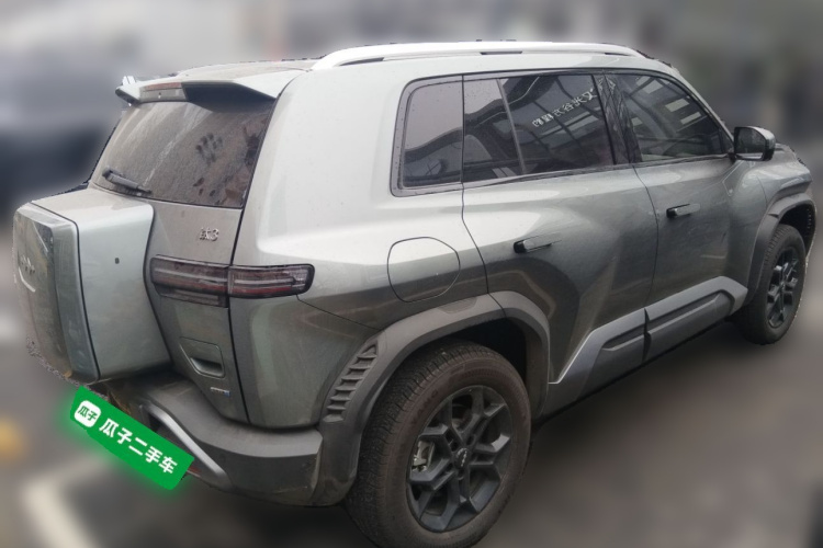 方程豹 钛3 2025款 501KM 后驱智驾Max版车身外观7