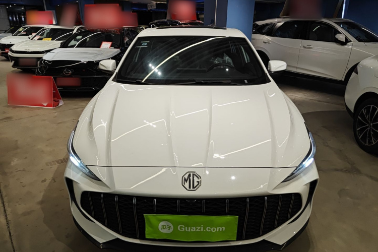 名爵 MG5 2025款 180DVVT 全球豪华版车身外观2