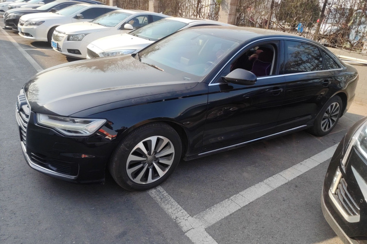 奥迪A6L 2017款 30 FSI 舒适型车身外观4