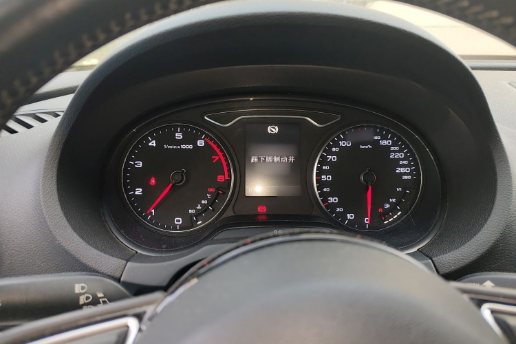 奥迪A3 2015款 Sportback 40 TFSI 自动豪华型局部细节14