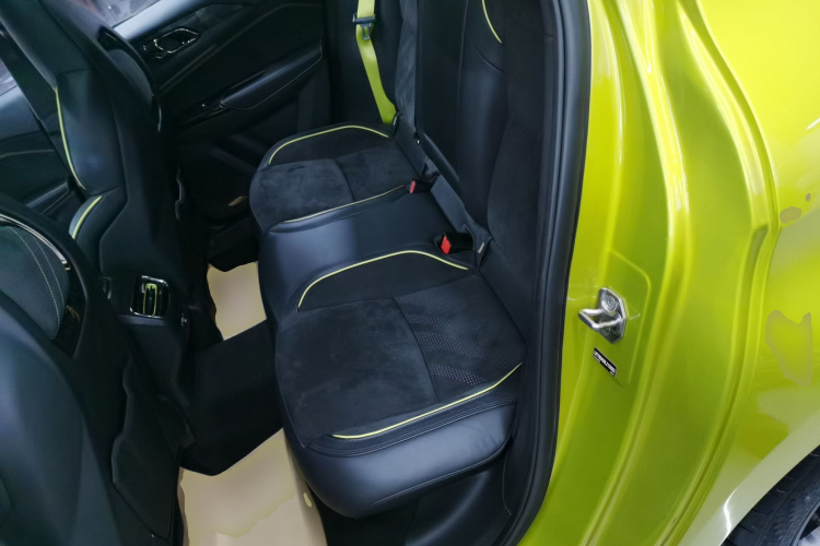 领克03 2019款 03+ 2.0TD 自动驭风版中控内饰21