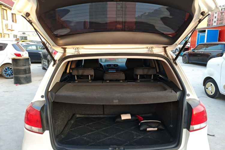 大众 高尔夫 2012款 1.6 自动舒适型机舱底盘23