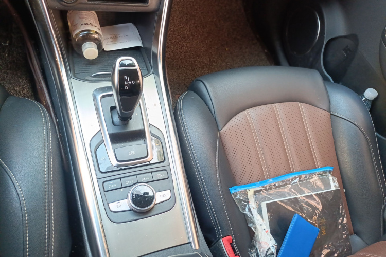 比亚迪 宋新能源 2017款 宋DM 1.5TID 全时四驱豪华型局部细节18