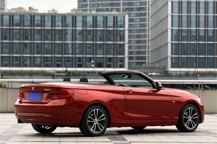 宝马2系(进口) 2018款 220i 敞篷轿跑车 运动设计套装车身外观6008