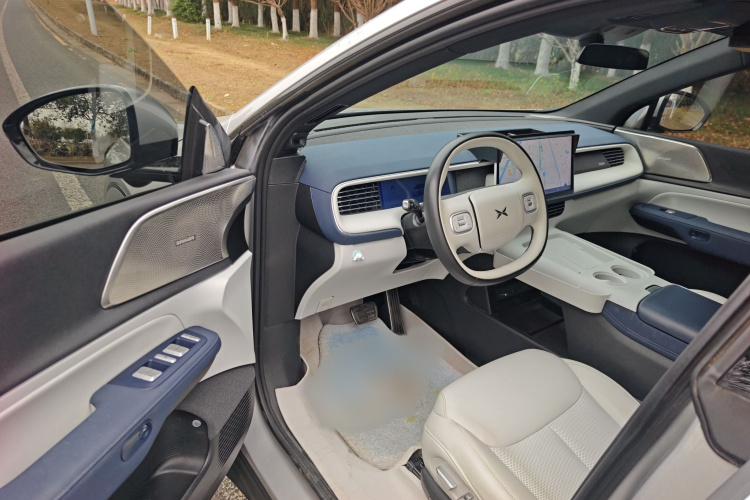 小鹏G6 2023款 580 长续航 Pro中控内饰7003