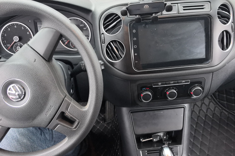 大众 途观 2015款 1.8TSI 自动两驱风尚版中控内饰12