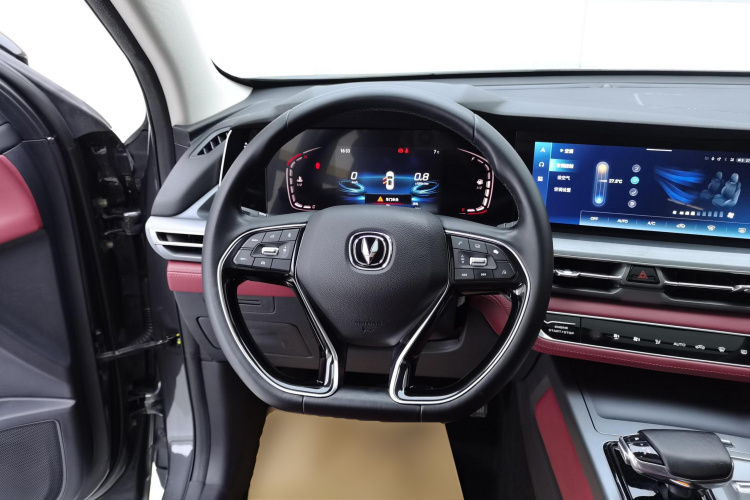 长安CS75 PLUS 2022款 1.5T 自动豪华型中控内饰13