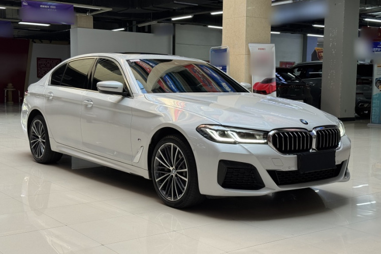 宝马5系 2023款 530Li 领先型 M运动套装车身外观6006