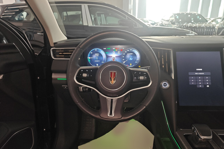 红旗HS7 PHEV 2024款 2.0T PHEV 四驱旗畅版 6座中控内饰13