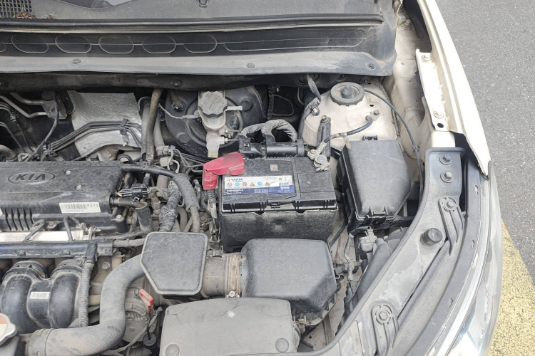 起亚 秀尔 2013款 1.6L AT Premium局部细节9007