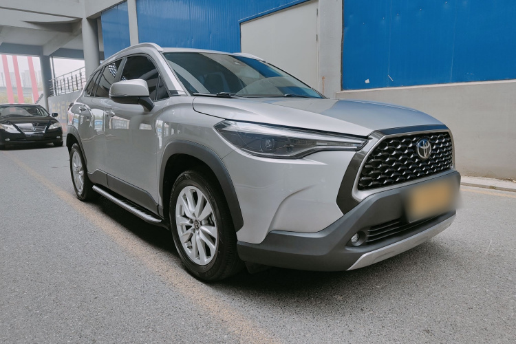 丰田 卡罗拉锐放 2022款 2.0L 豪华版车身外观6003