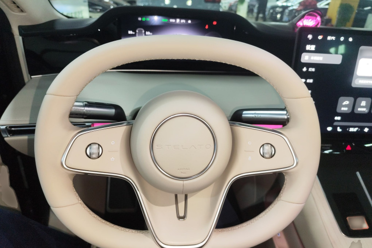 鸿蒙智行 享界S9 2024款 纯电 Ultra 四驱旗舰版中控内饰13