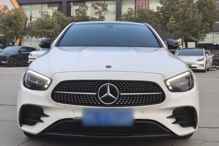 奔驰E级(进口) 2021款 改款 E 260 豪华型运动版车身外观6005