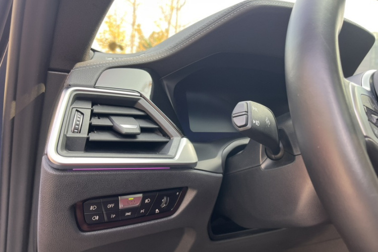 宝马4系 2022款 425i M运动曜夜套装中控内饰7004