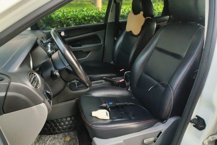 福特 福克斯 2013款 两厢经典 1.8L 自动基本型局部细节19