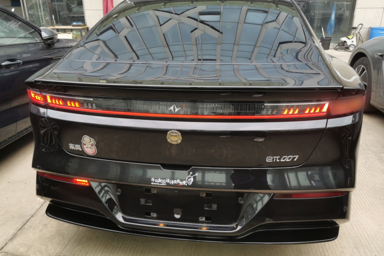 东风奕派 eπ007 2024款 530Pro版车身外观6