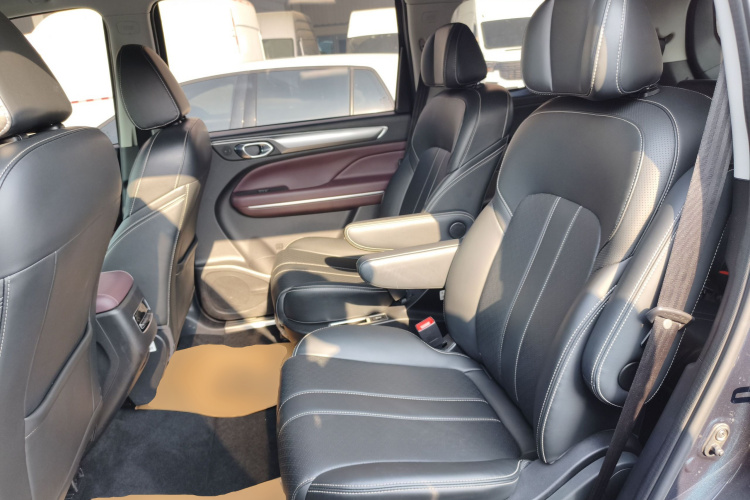 广汽传祺 传祺M6 2021款 PRO 270T DCT尊享版中控内饰21