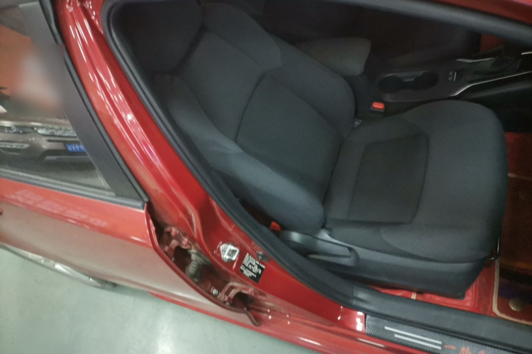 丰田 雷凌 2021款 185T CVT豪华版局部细节41