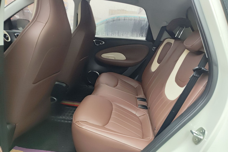 五菱汽车 五菱缤果 2024款 333km 悦享款中控内饰7004