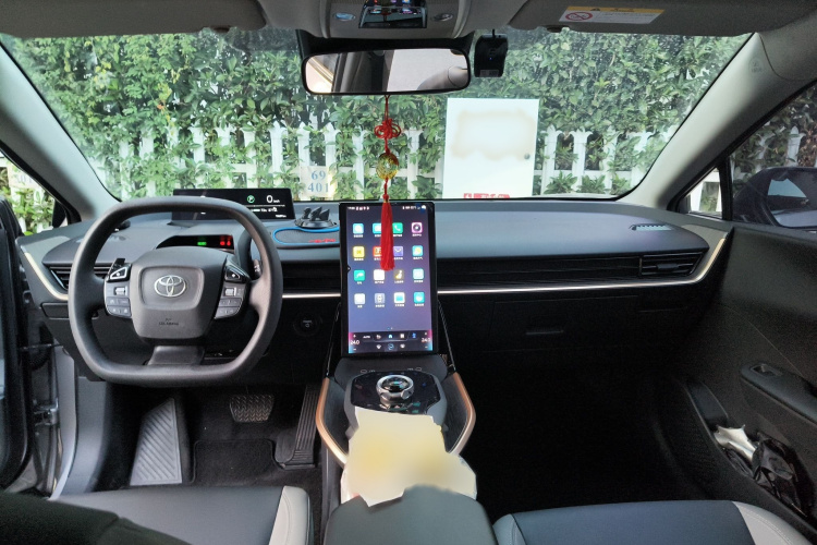 丰田bZ3 2023款 517km 精英PRO中控内饰7002