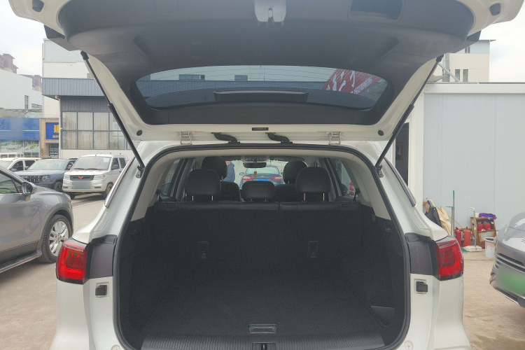 荣威RX5 MAX 2021款 Supreme系列 300TGI 自动豪华座舱版局部细节23