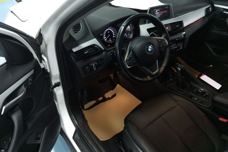 宝马X1 2018款 sDrive20Li 领先型中控内饰7003