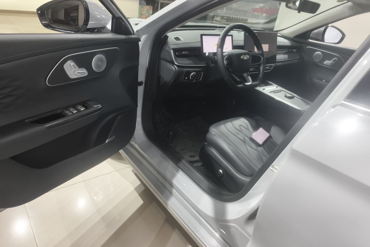 奇瑞 风云A8 2024款 127 驭风版中控内饰7003