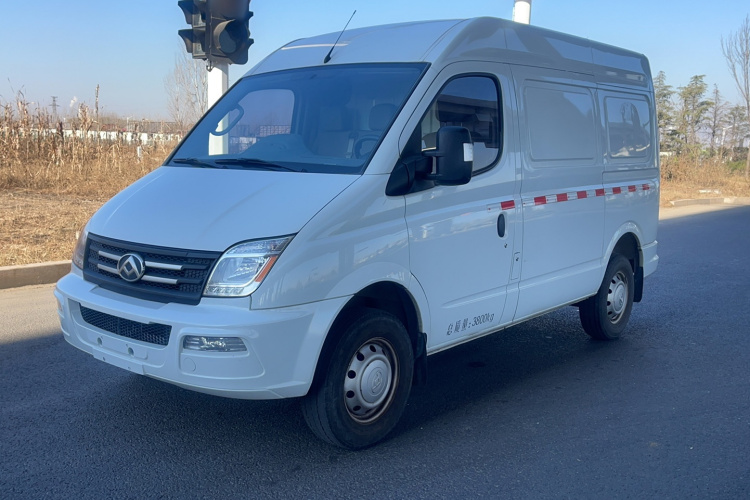 上汽大通MAXUS 新途V80 2021款 2.0T 手动经典城配王短轴超低顶3座车身外观6002