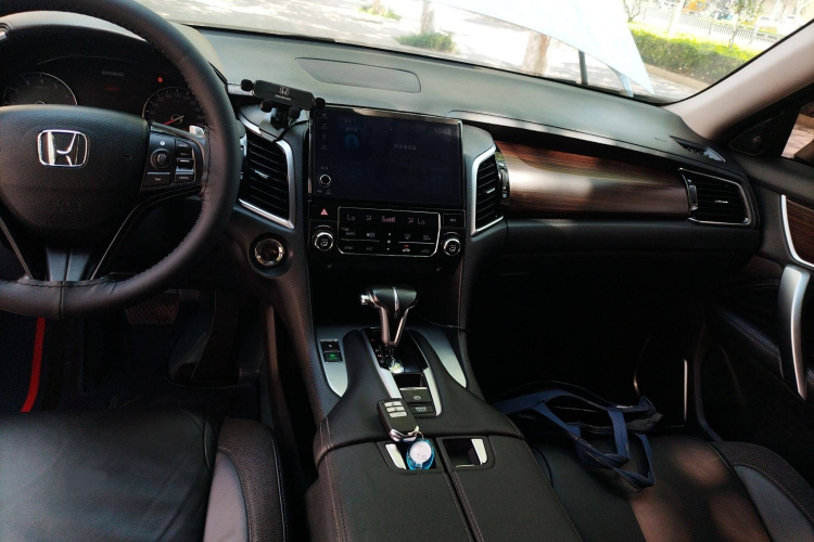 本田 冠道 2017款 240TURBO 两驱豪华版局部细节18