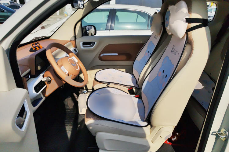 五菱汽车 宏光MINIEV 2024款 第三代 215km 青春版中控内饰19