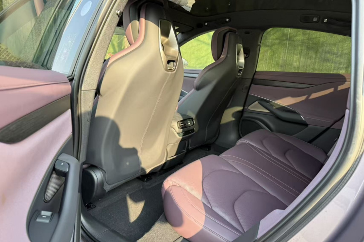 小米汽车 小米SU7 2024款 后驱超长续航高阶智驾Pro版中控内饰7003