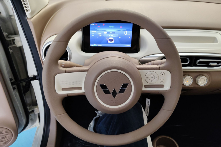 五菱汽车 宏光MINIEV 2025款 四门版 进阶款中控内饰13