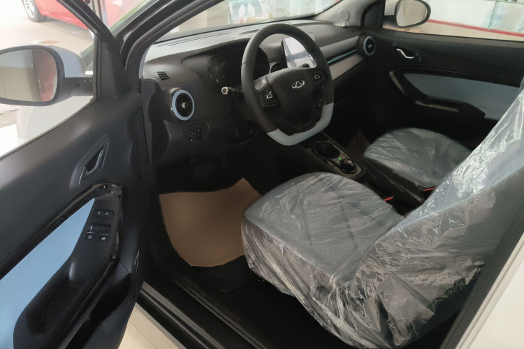 奇瑞 小蚂蚁 2024款 改款 青春版 251km 真爱版 23.99kWh中控内饰7002