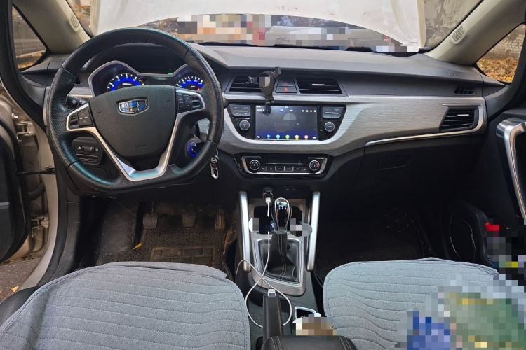 吉利汽车 远景X3 2017款 1.5L 手动尊贵型中控内饰12