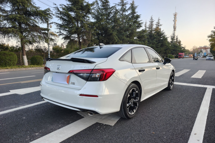 本田 思域 2022款 240TURBO CVT燃动版车身外观6006