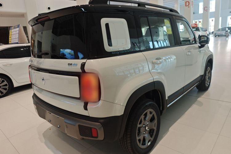 宝骏悦也Plus 2026款 301km咖啡创业版车身外观6005