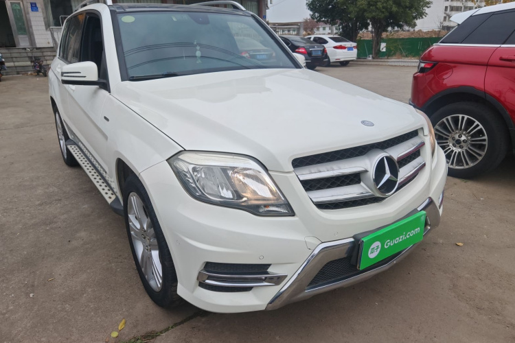 奔驰GLK级 2015款 GLK 260 4MATIC 动感型 极致版车身外观3