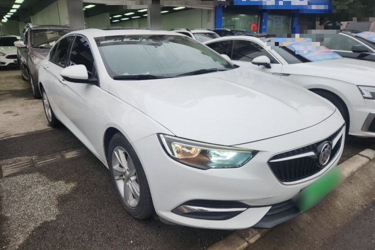 别克 君威 2017款 20T 精英型车身外观3