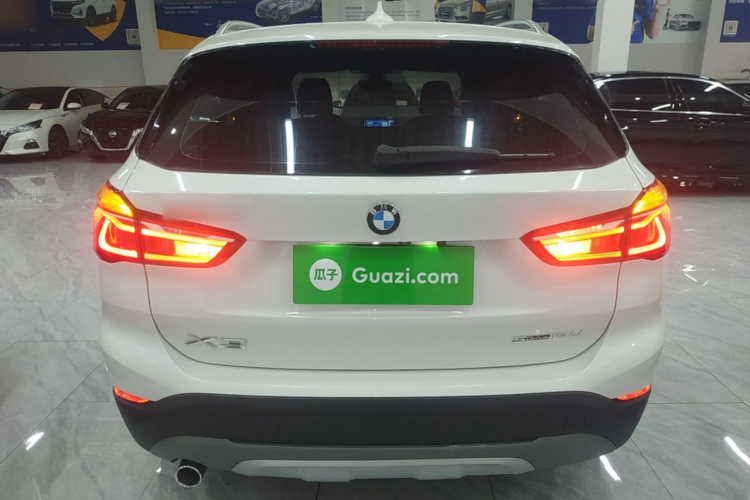 宝马X1 2019款 sDrive18Li 尊享型车身外观6