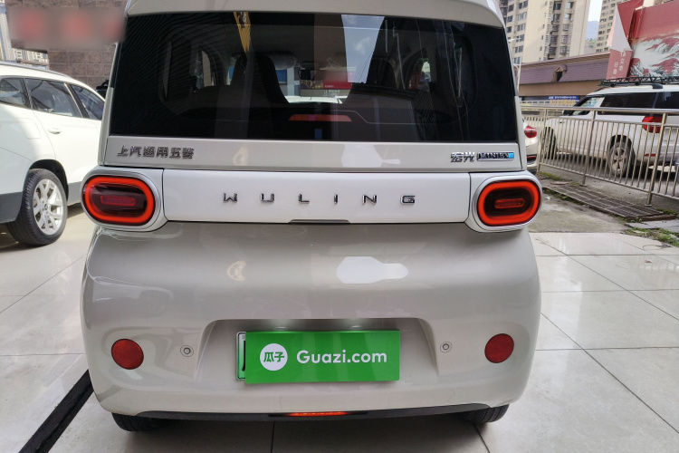 五菱汽车 宏光MINIEV 2024款 第三代 215km 青春版车身外观6