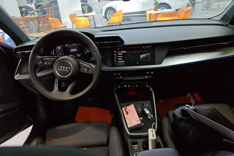 奥迪A3 2024款 Sportback 35 TFSI 时尚运动型中控内饰12