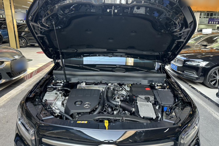 奔驰GLB 2024款 GLB 200 动感型局部细节24