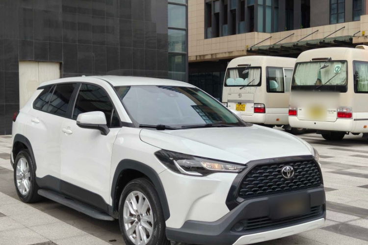 丰田 卡罗拉锐放 2022款 2.0L 先锋版车身外观6008