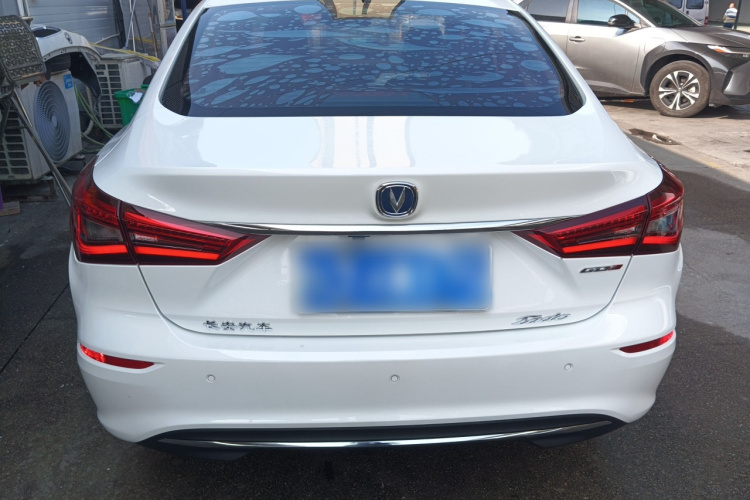 长安 逸动 2019款 1.6L GDI 手动超值版 国VI车身外观6004