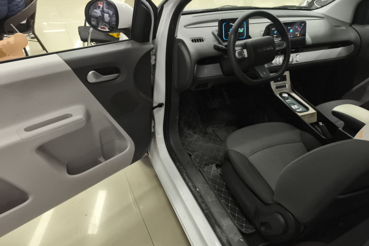 长安启源 长安Lumin 2023款 301km 蜜沁款中控内饰7003