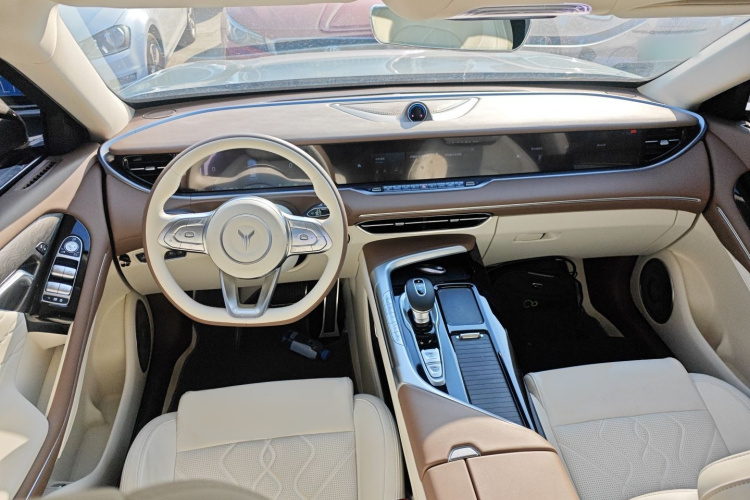 岚图汽车 岚图FREE 2021款 四驱标准增程专属豪华套装中控内饰12