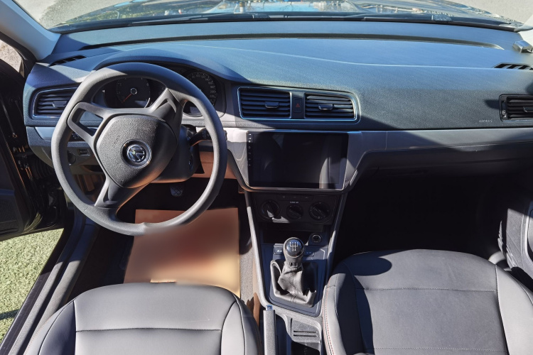 大众 朗逸 2017款 1.6L 手动风尚版中控内饰7002